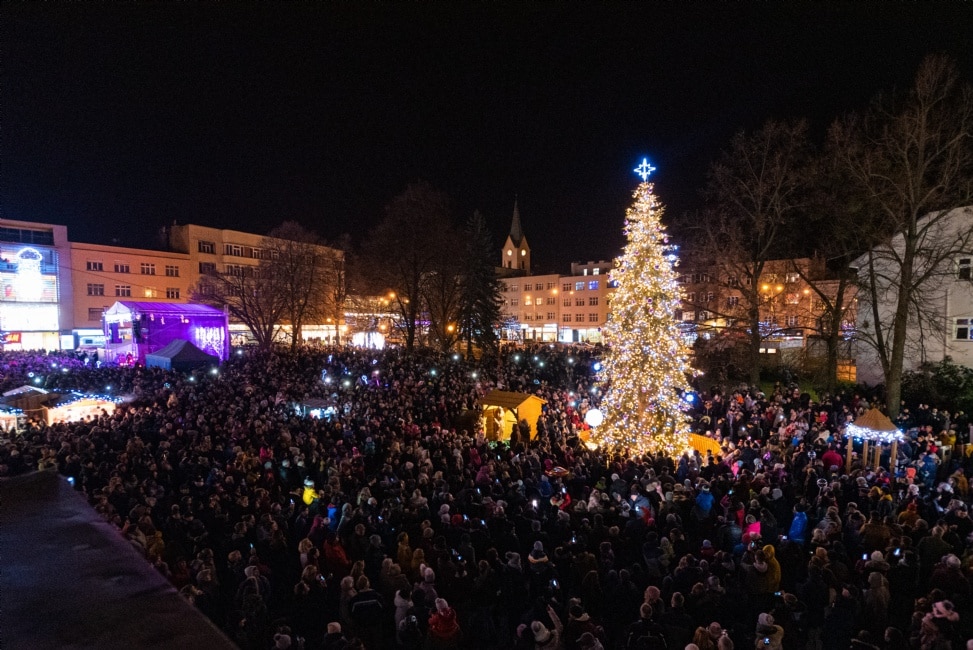 Slavnostní rozsvícení stromku na náměstí ve Zlíně.