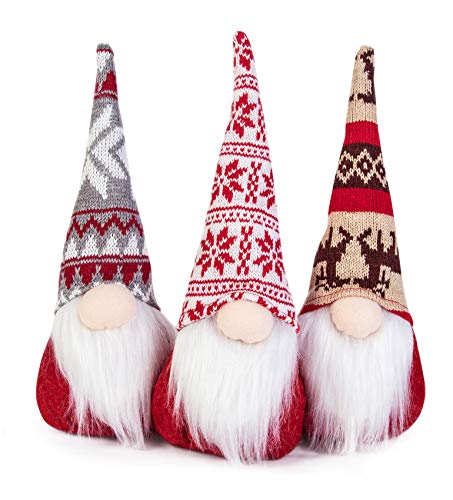 Tři vánoční skřítci gnomové jako dekorace 