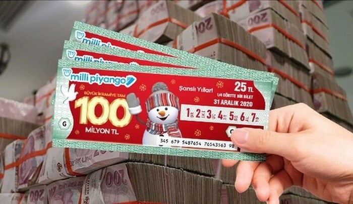 Lísty do národní loterie jako typický turecký dárek.