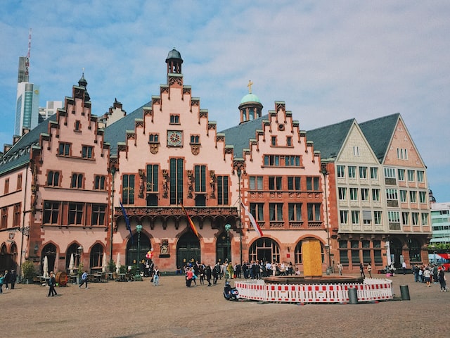 Historická budova Romer ve Frankfurtu 