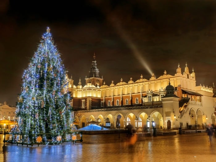Vianočný strom na Krakovskom rynku.