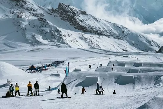 Snowpark na ledovci Hintertux
